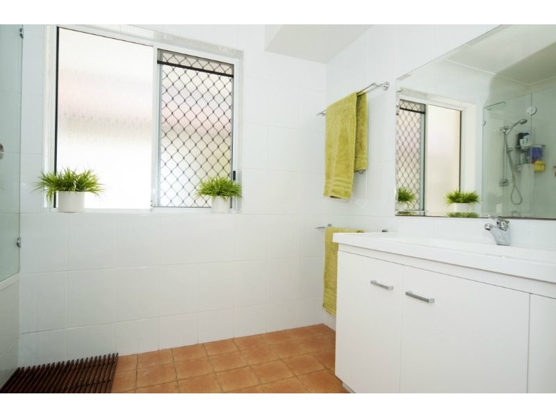 18 Eastern Court, Helensvale QLD 4212