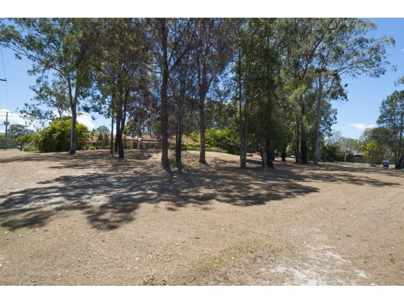 18 Eastern Court, Helensvale QLD 4212