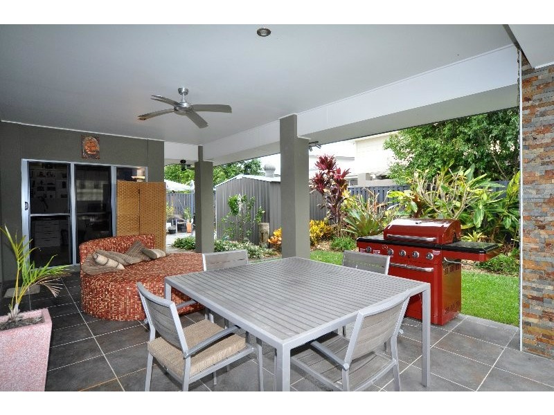 18 Settlers Avenue, Upper Coomera QLD 4209