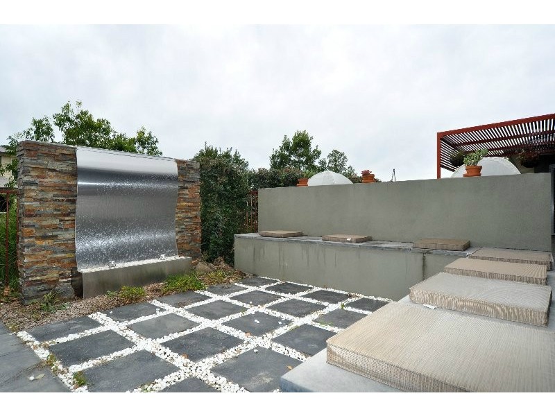 18 Settlers Avenue, Upper Coomera QLD 4209