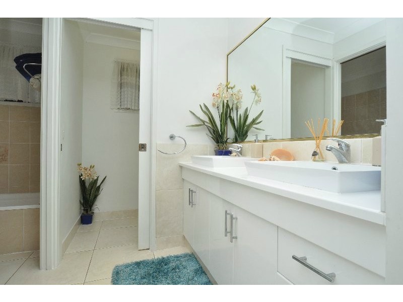 6 Myall Court, Oxenford QLD 4210