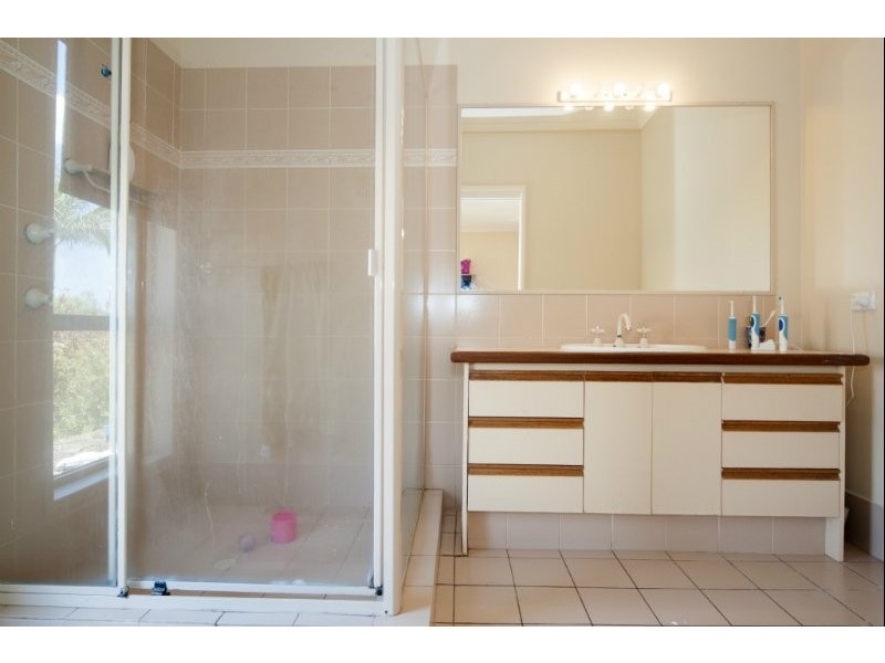 6 Stolle Court, Oxenford QLD 4210