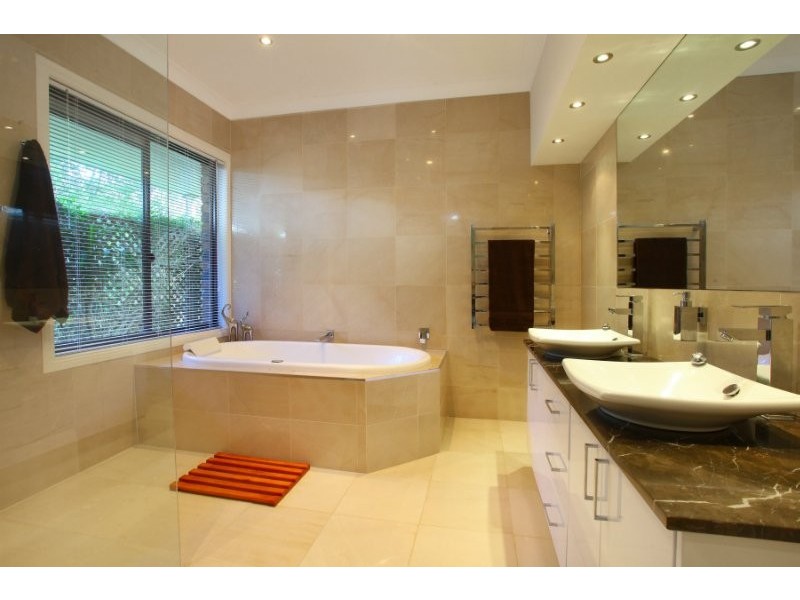 1070 Tamborine Oxenford Road, Wongawallan QLD 4210