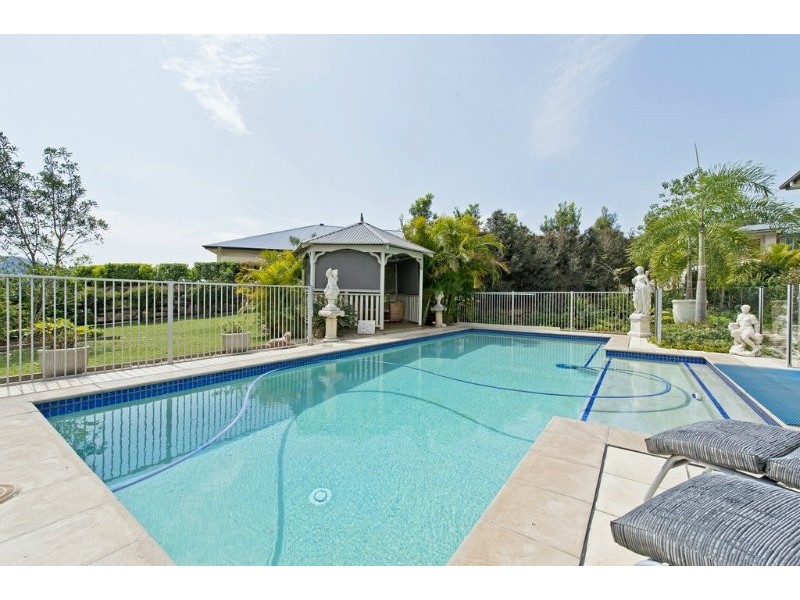9 Greenacre Way, Maudsland QLD 4210