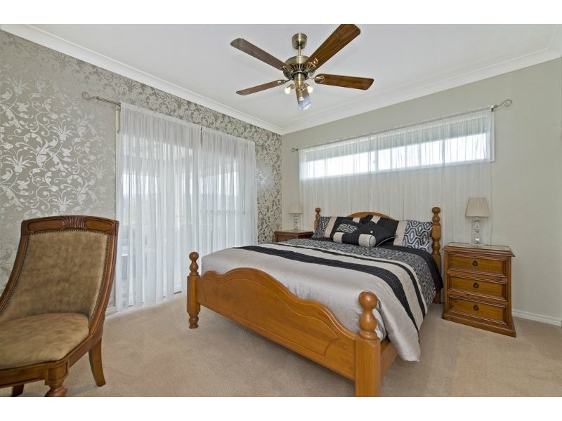 9 Greenacre Way, Maudsland QLD 4210