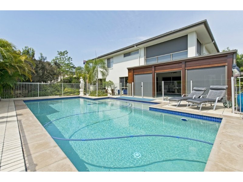 9 Greenacre Way, Maudsland QLD 4210