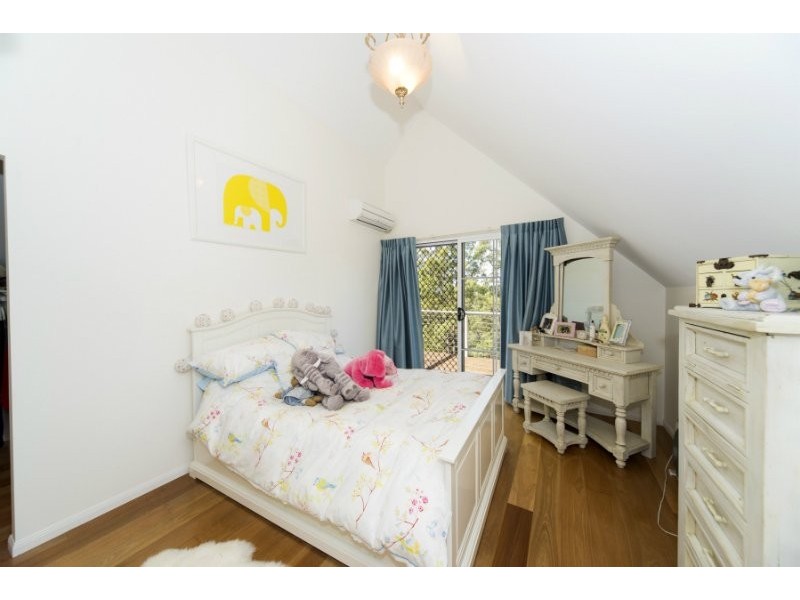 12 Walter Court, Wongawallan QLD 4210