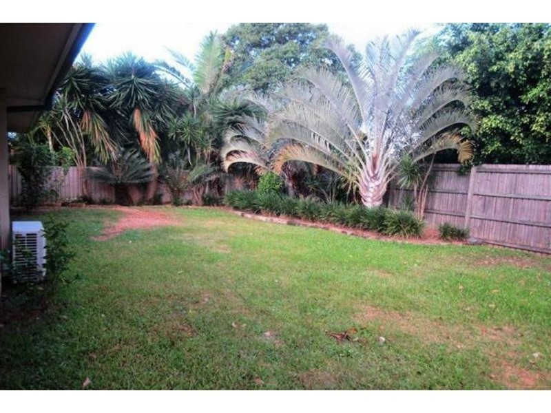 8 Tandanus Court, Oxenford QLD 4210