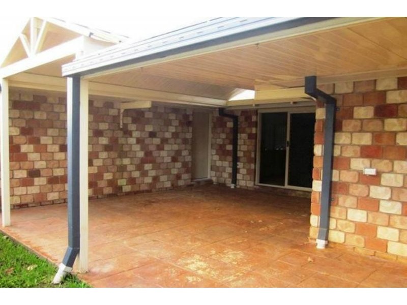 8 Tandanus Court, Oxenford QLD 4210