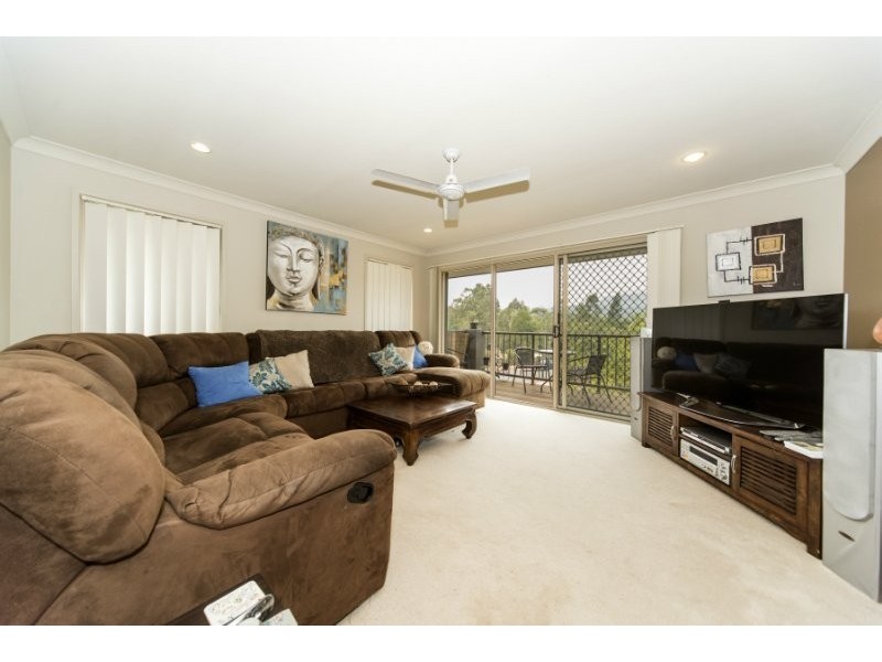 42 Silver Dawn Crescent, Oxenford QLD 4210