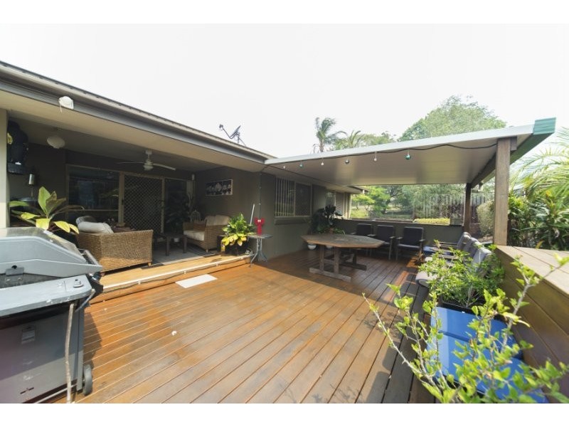 42 Silver Dawn Crescent, Oxenford QLD 4210