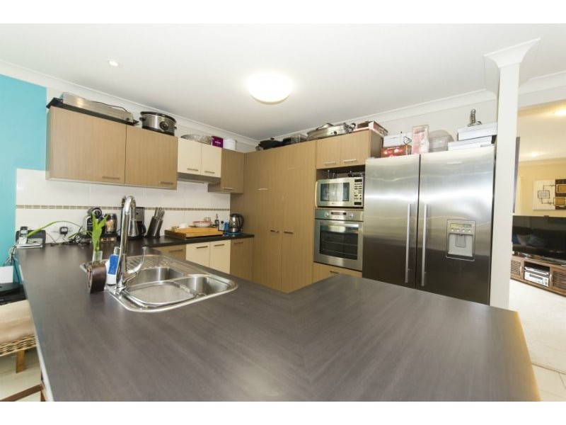 42 Silver Dawn Crescent, Oxenford QLD 4210