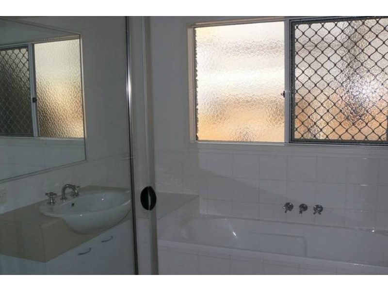 35 Bluetail Crescent, Upper Coomera QLD 4209