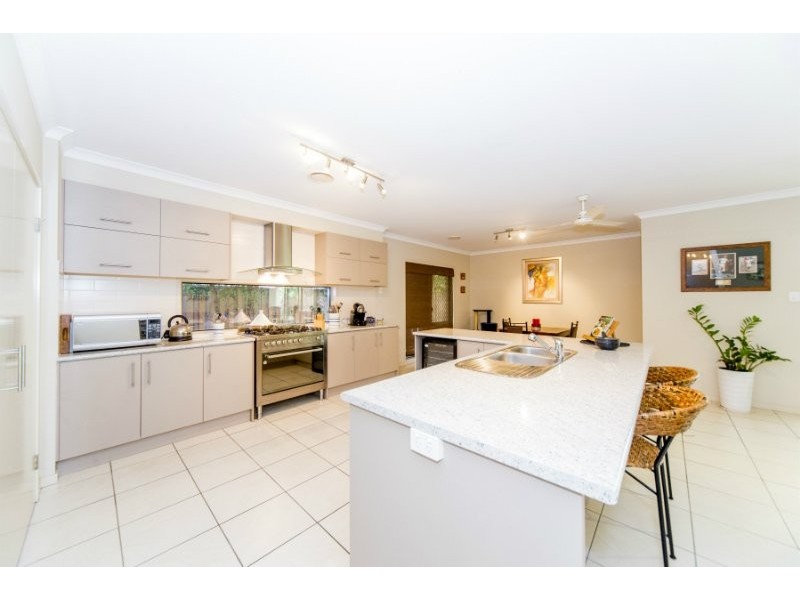 8 Bishopwood Court, Upper Coomera QLD 4209
