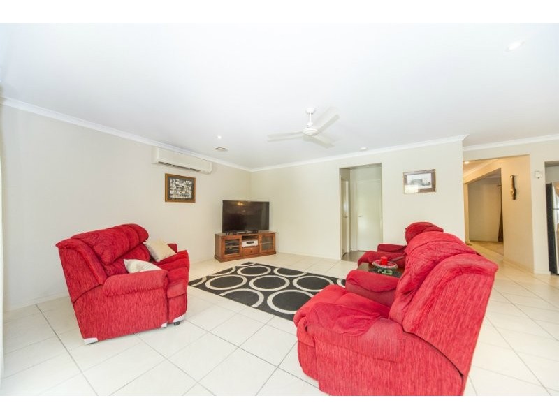 8 Bishopwood Court, Upper Coomera QLD 4209