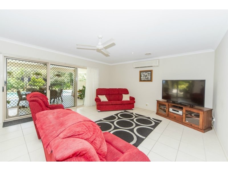 8 Bishopwood Court, Upper Coomera QLD 4209