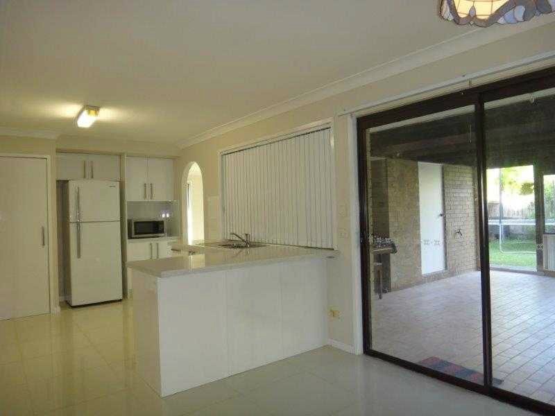 5 Doreen Drive, Coombabah QLD 4216