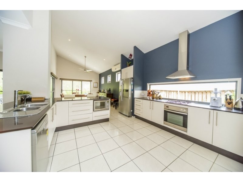 11 Oceanblue Rise, Upper Coomera QLD 4209