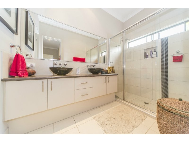 11 Oceanblue Rise, Upper Coomera QLD 4209