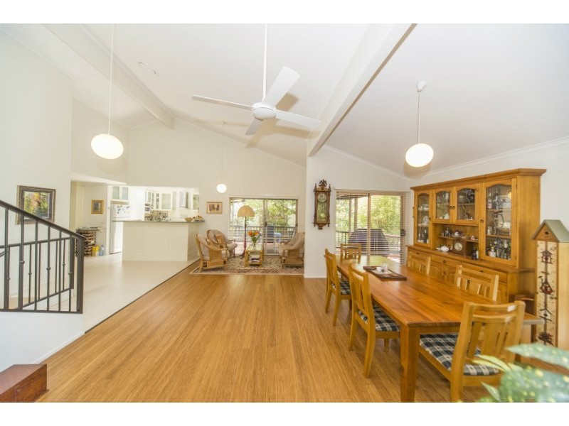 34 Camden Court, Helensvale QLD 4212