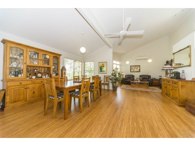 34 Camden Court, Helensvale QLD 4212