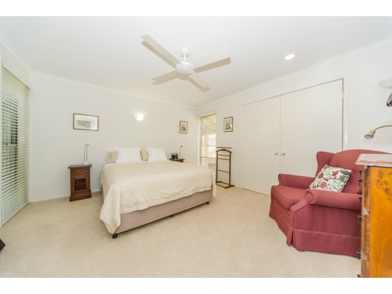 34 Camden Court, Helensvale QLD 4212