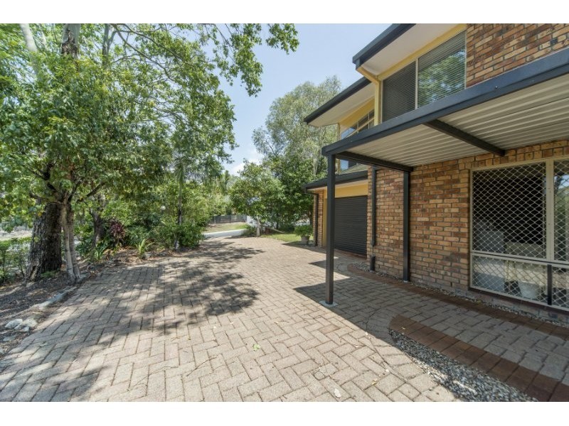 34 Camden Court, Helensvale QLD 4212