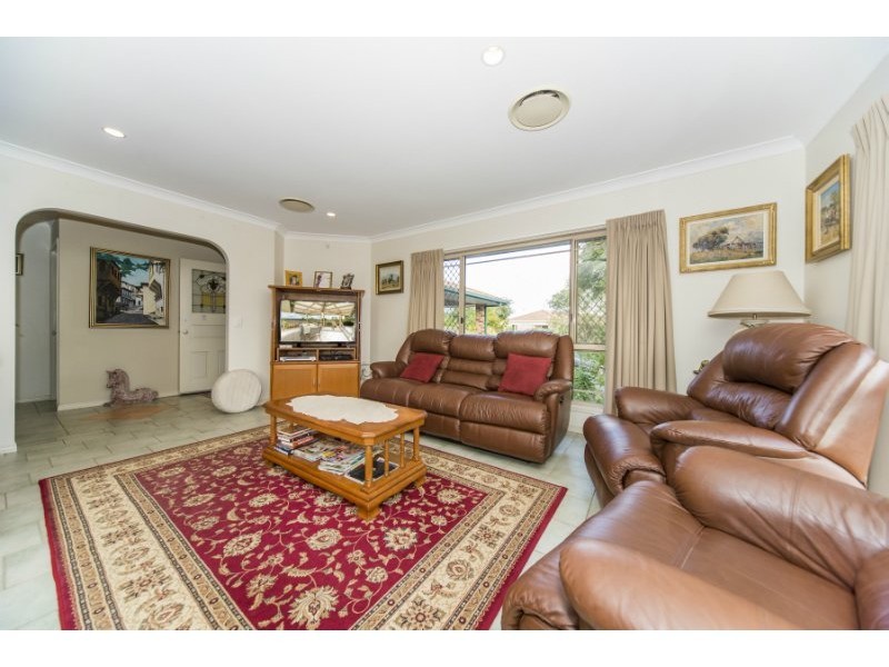 10 Crestridge Crescent, Oxenford QLD 4210