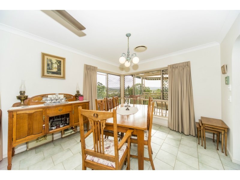 10 Crestridge Crescent, Oxenford QLD 4210