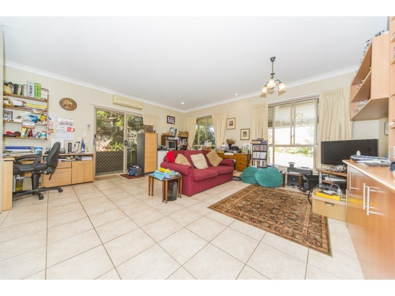 10 Crestridge Crescent, Oxenford QLD 4210