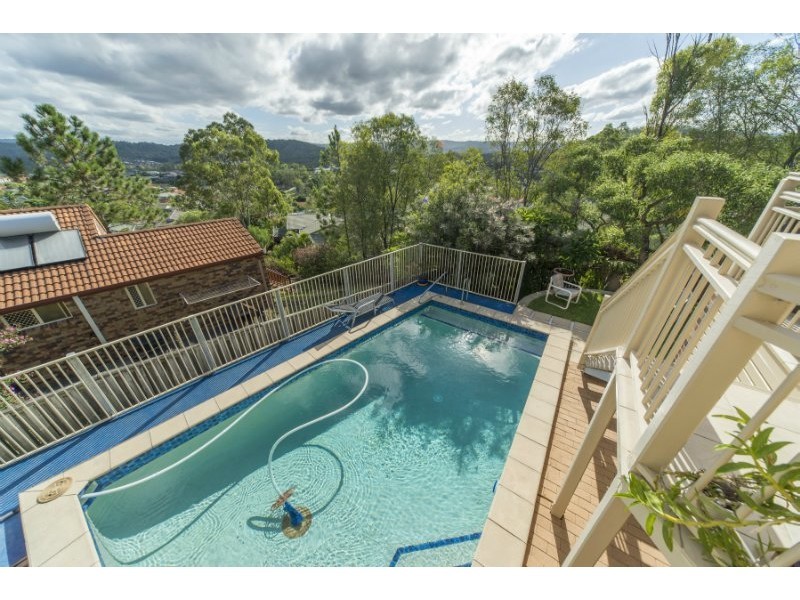 10 Crestridge Crescent, Oxenford QLD 4210