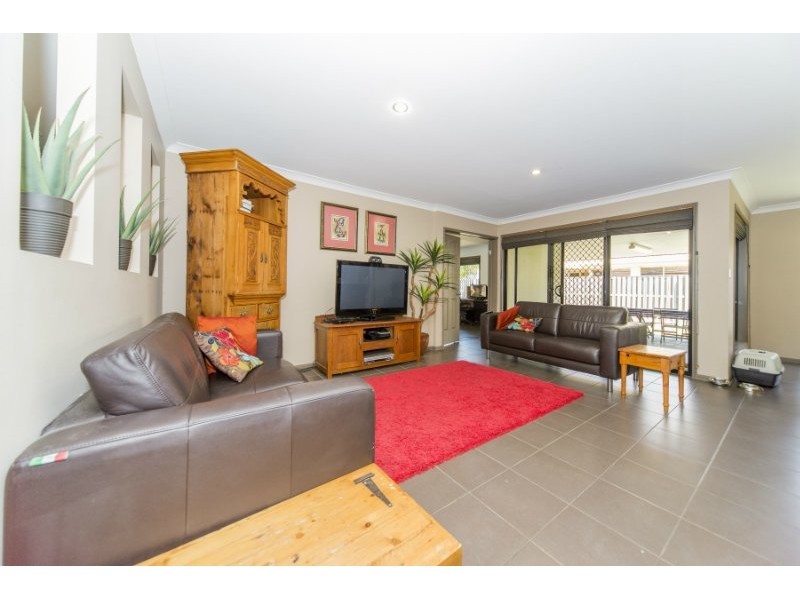 17 Oceanis Drive, Oxenford QLD 4210