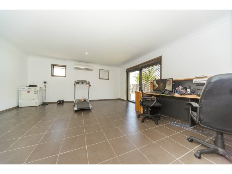 17 Oceanis Drive, Oxenford QLD 4210