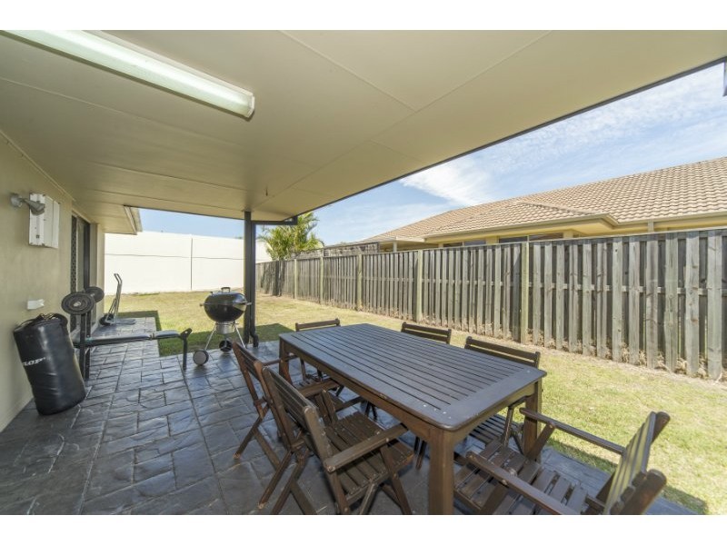 17 Oceanis Drive, Oxenford QLD 4210