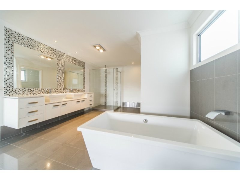 1 Millet Place, Upper Coomera QLD 4209