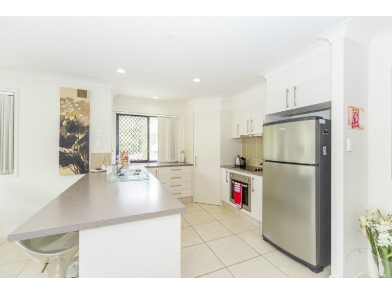 99 Roberts Drive, Maudsland QLD 4210