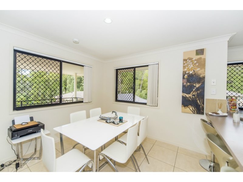 99 Roberts Drive, Maudsland QLD 4210