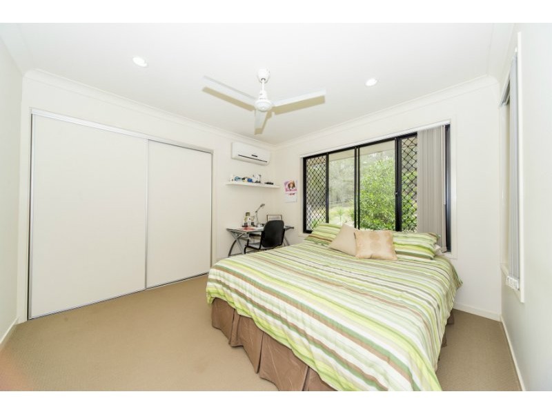 99 Roberts Drive, Maudsland QLD 4210
