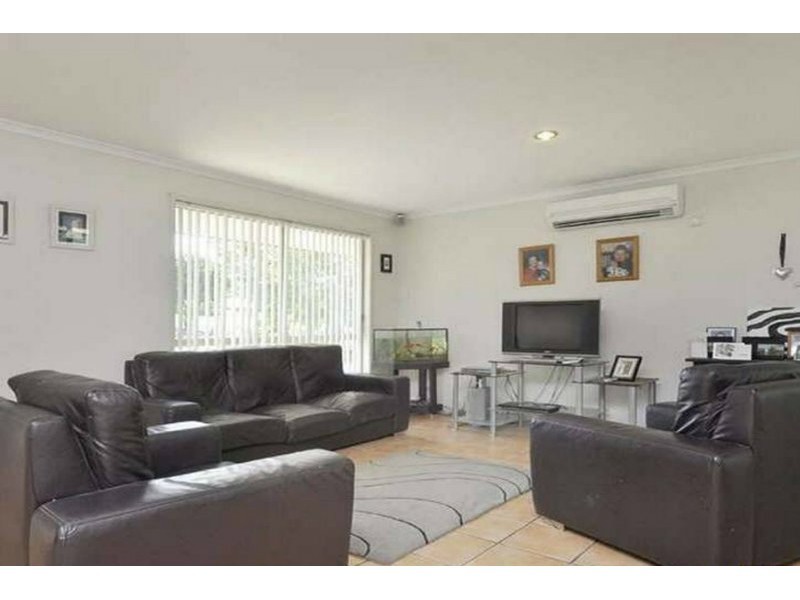 53 Studio Drive, Oxenford QLD 4210