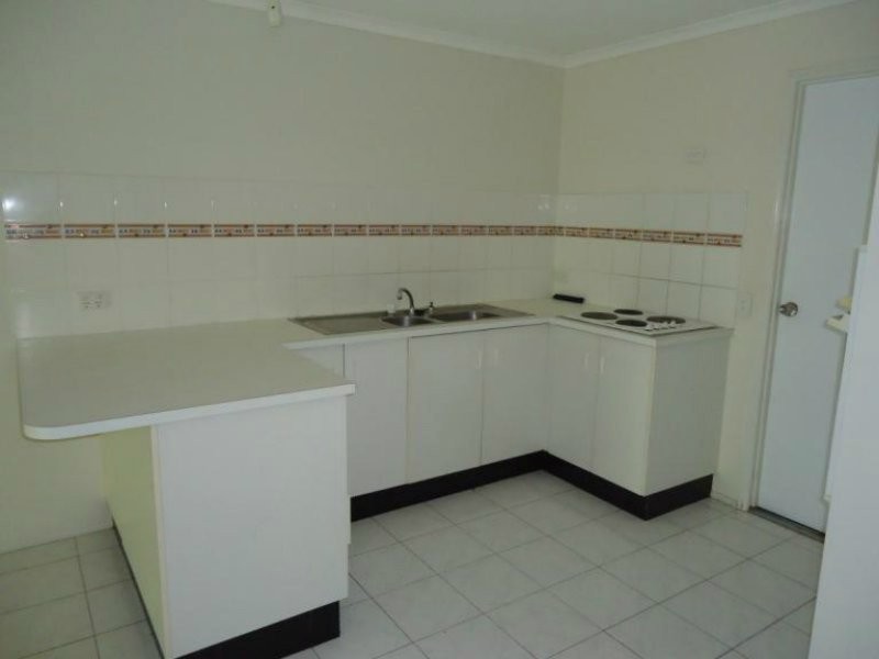 2/24 Broadway Drive, Oxenford QLD 4210