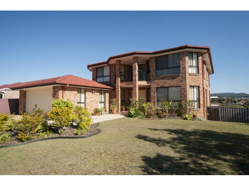 23 Manra Way, Pacific Pines QLD 4211