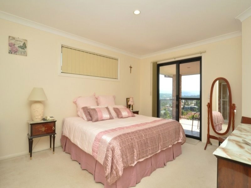 23 Manra Way, Pacific Pines QLD 4211