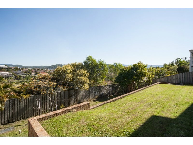 23 Manra Way, Pacific Pines QLD 4211