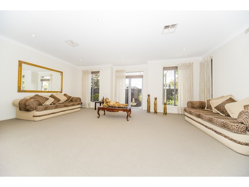 34 Rose Valley Drive, Upper Coomera QLD 4209