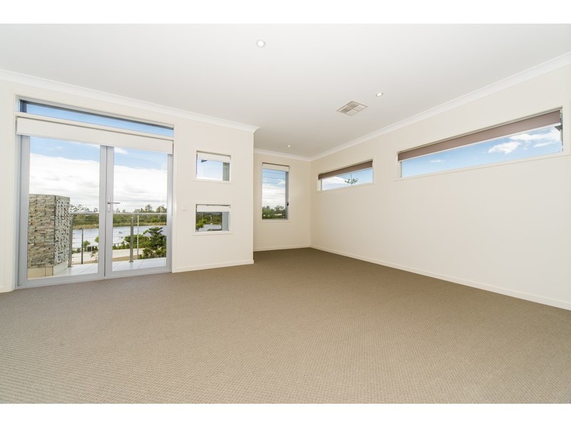 34 Rose Valley Drive, Upper Coomera QLD 4209