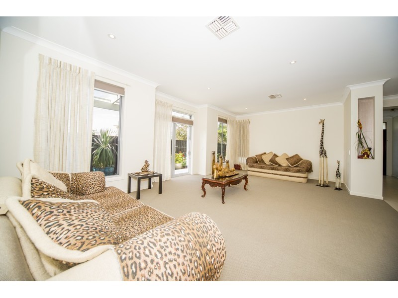 34 Rose Valley Drive, Upper Coomera QLD 4209