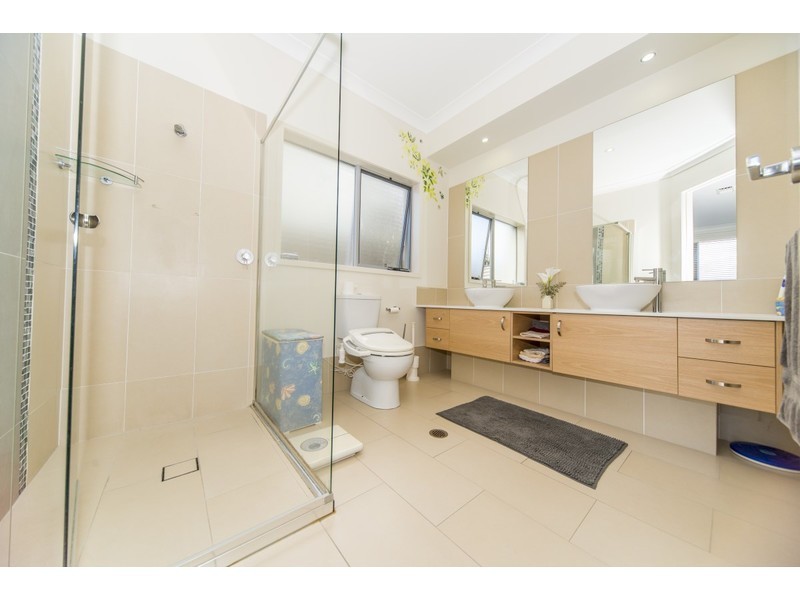 34 Rose Valley Drive, Upper Coomera QLD 4209