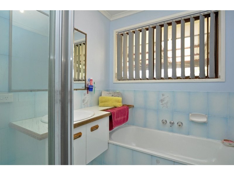 7 Knoll Court, Gaven QLD 4211