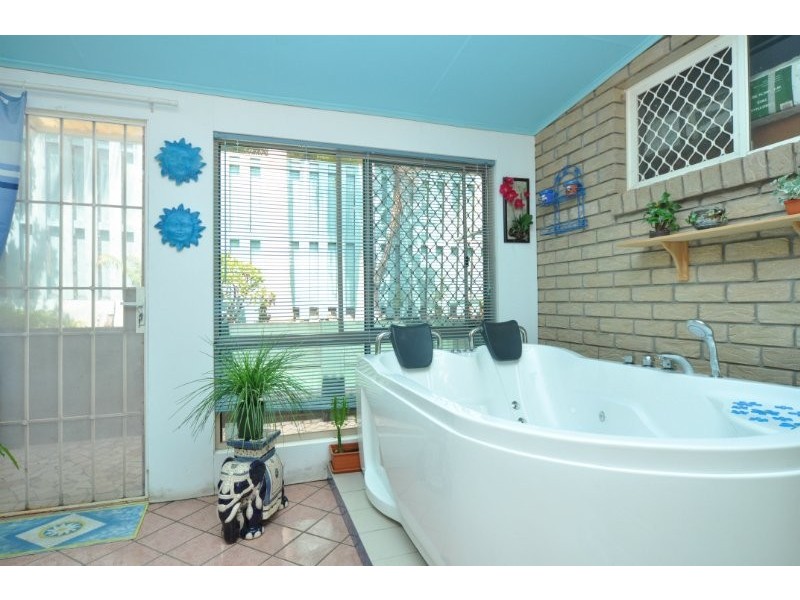 15 Pinebark Avenue, Oxenford QLD 4210