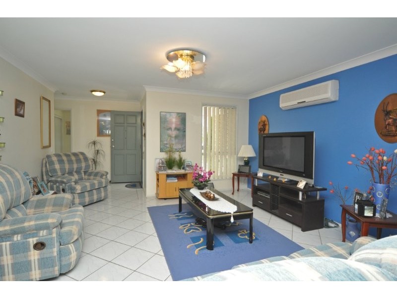 15 Pinebark Avenue, Oxenford QLD 4210